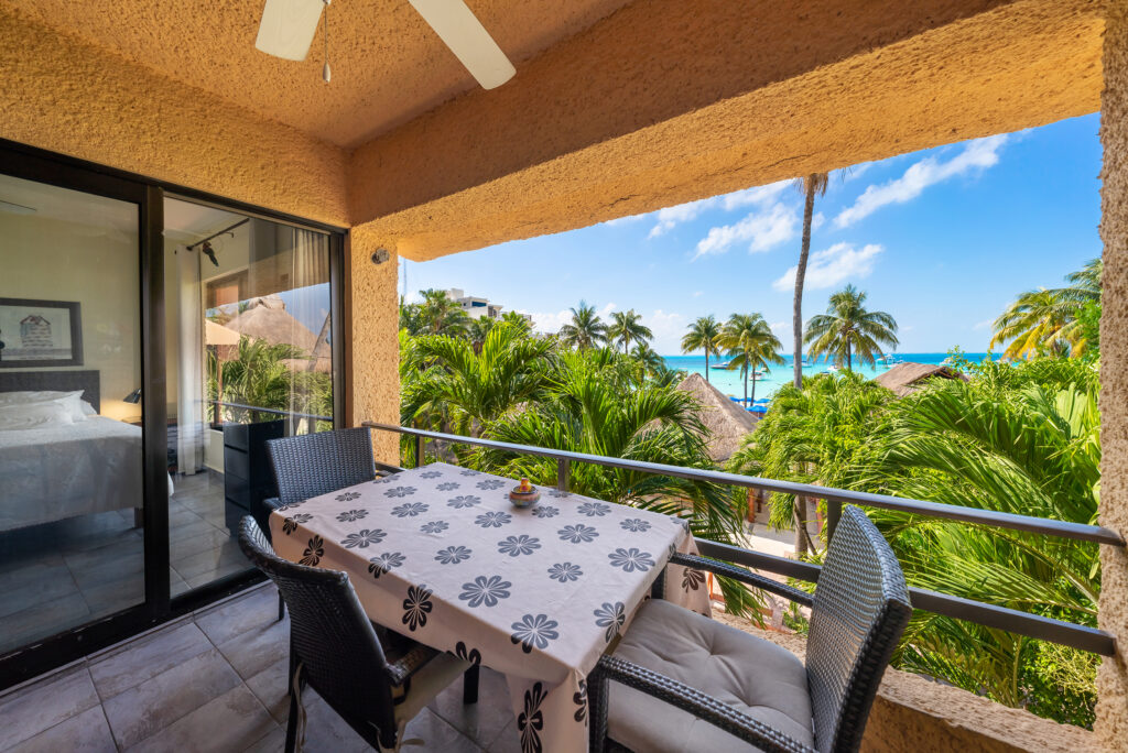 Nautibeach 22 Balcony